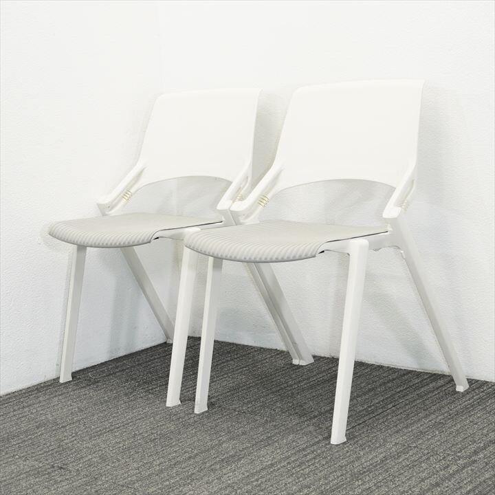 オカムラ アデッソ スタッキングチェア ホワイト×グレー 2脚セット