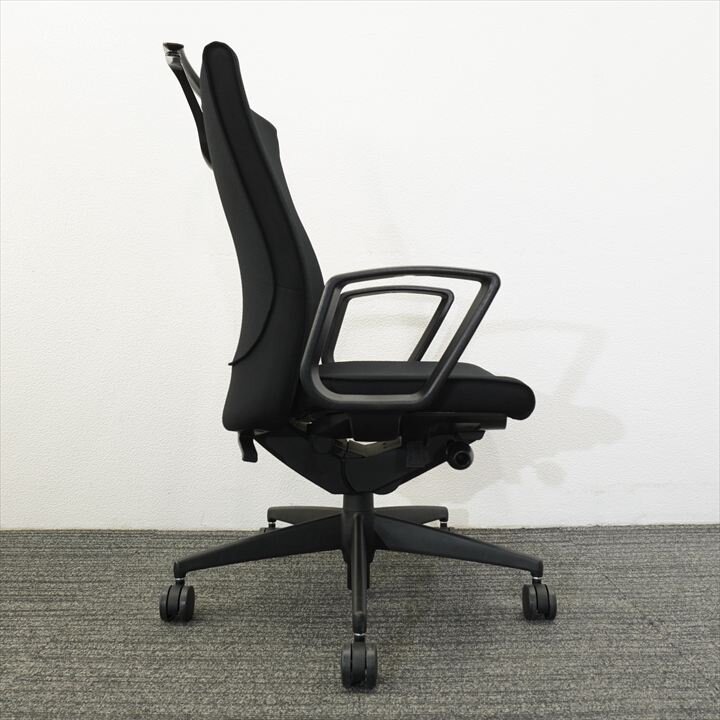 コクヨ プント 固定肘 ハイバック ハンガー付 ブラック