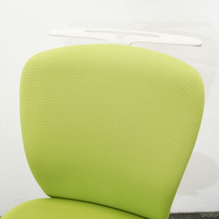 オカムラ スラート 肘無し ハンガー付 ライトグリーン ホワイトシェル