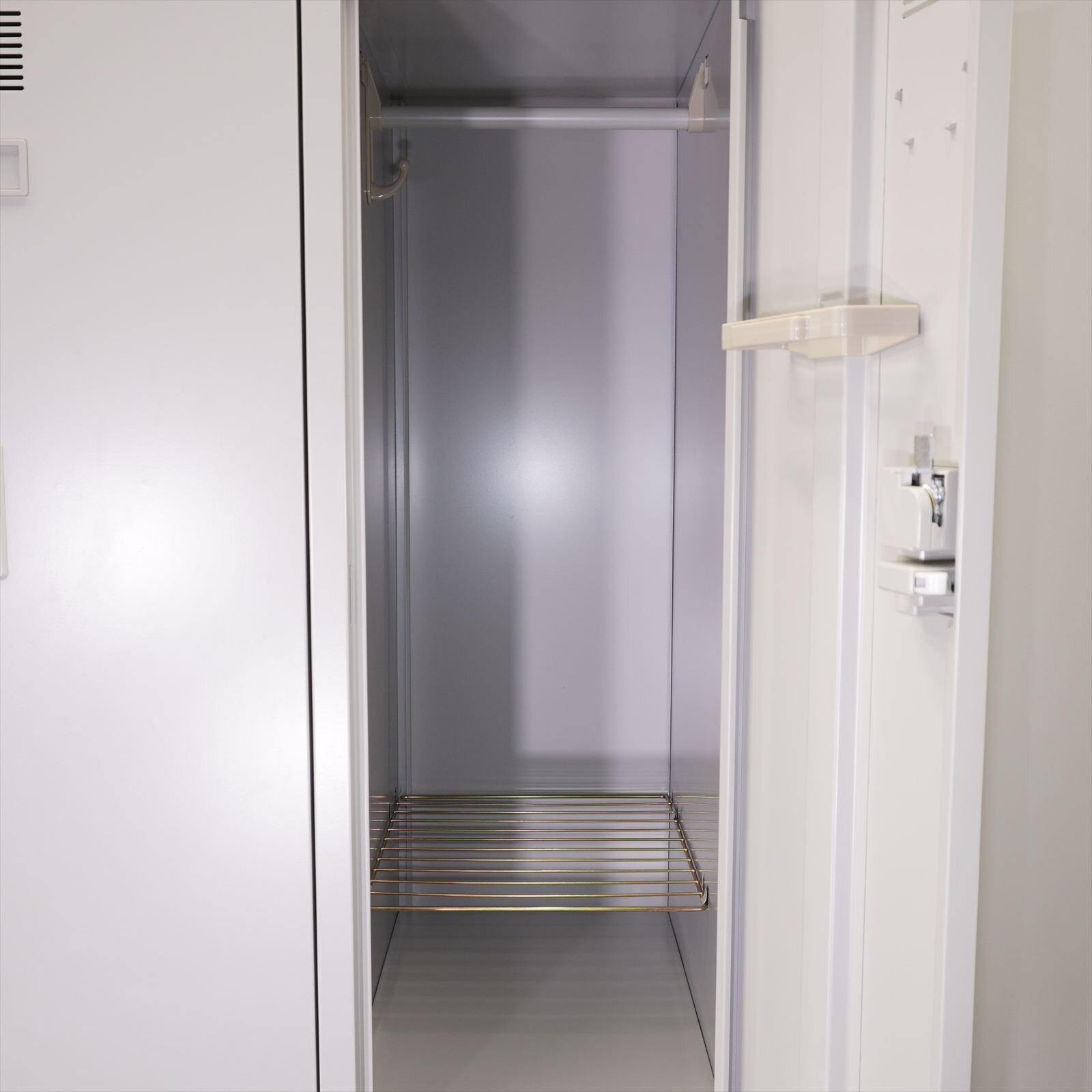 ウチダ NSシリーズ ６人用ロッカー