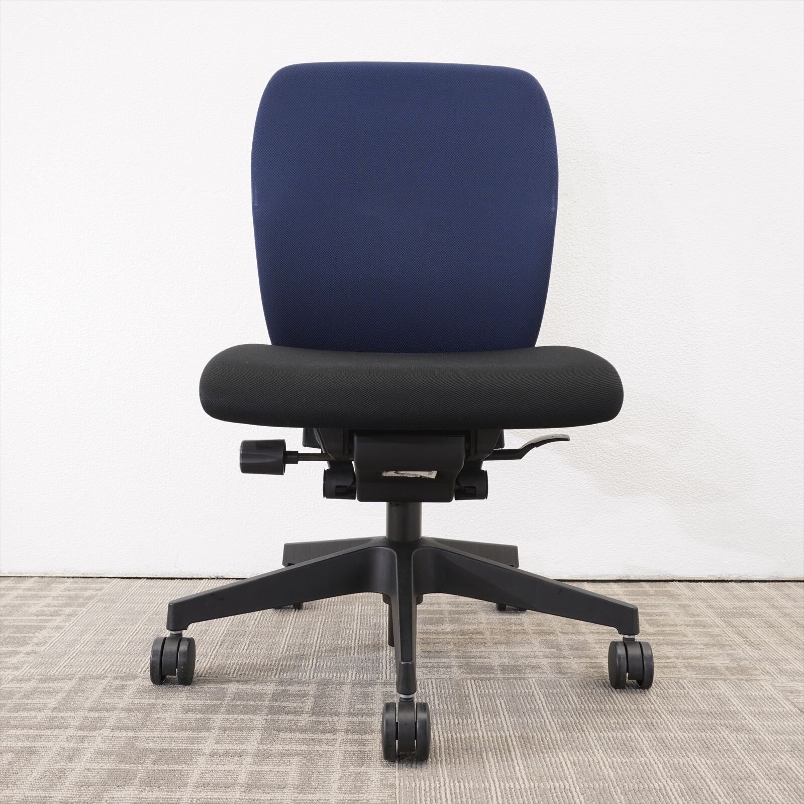 イトーキ フルゴ ネイビーブルー/ブラック 特価品