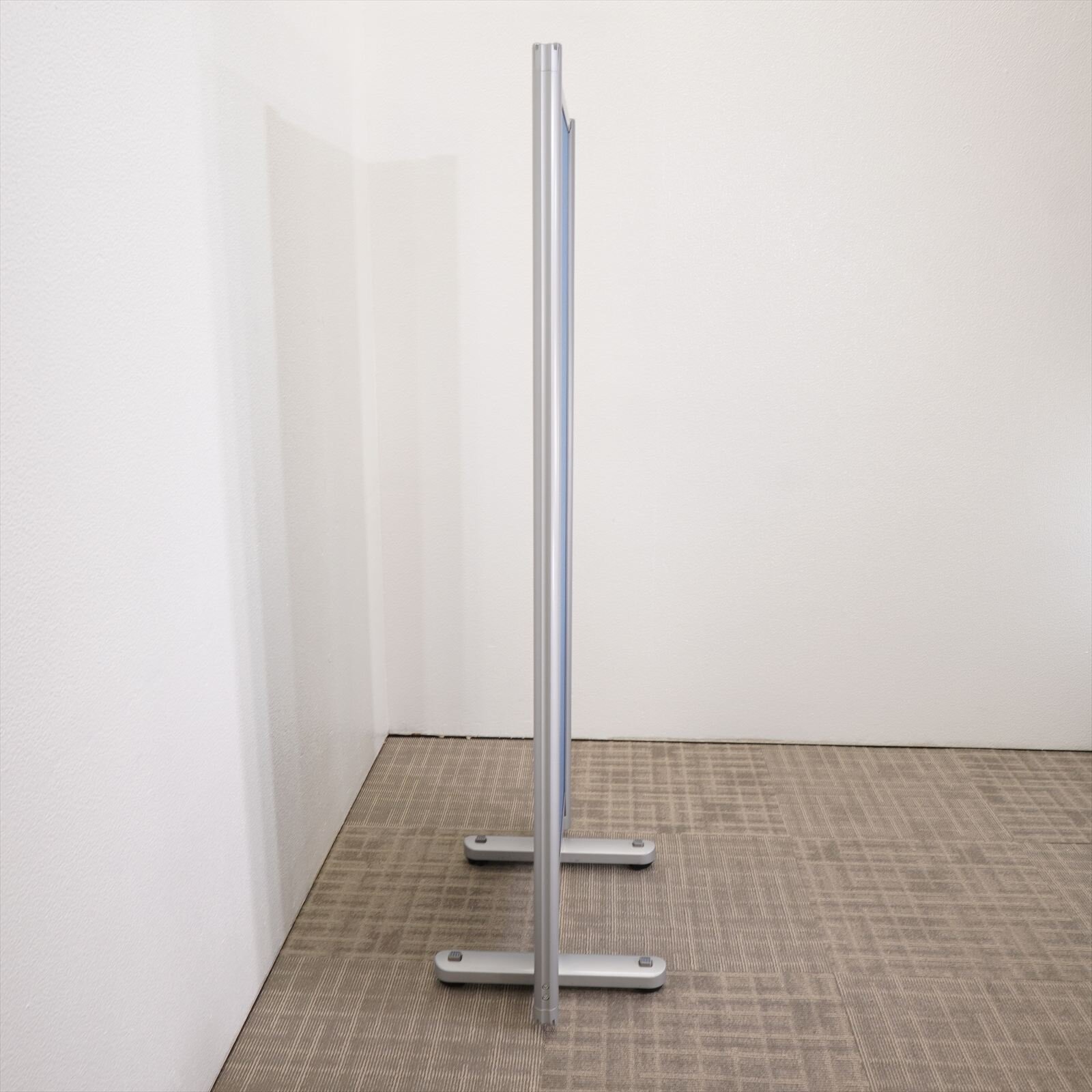 コクヨ パーティション キャスター付 ブルー W700 H1500