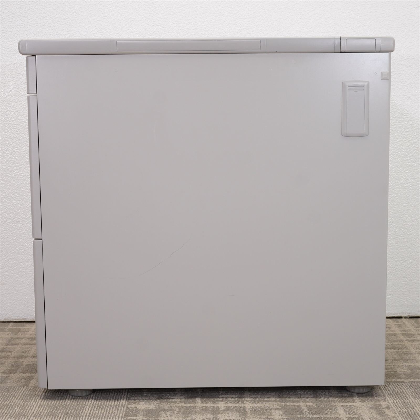 オカムラ SD-e 3段脇机 A4×2段 ペントレー