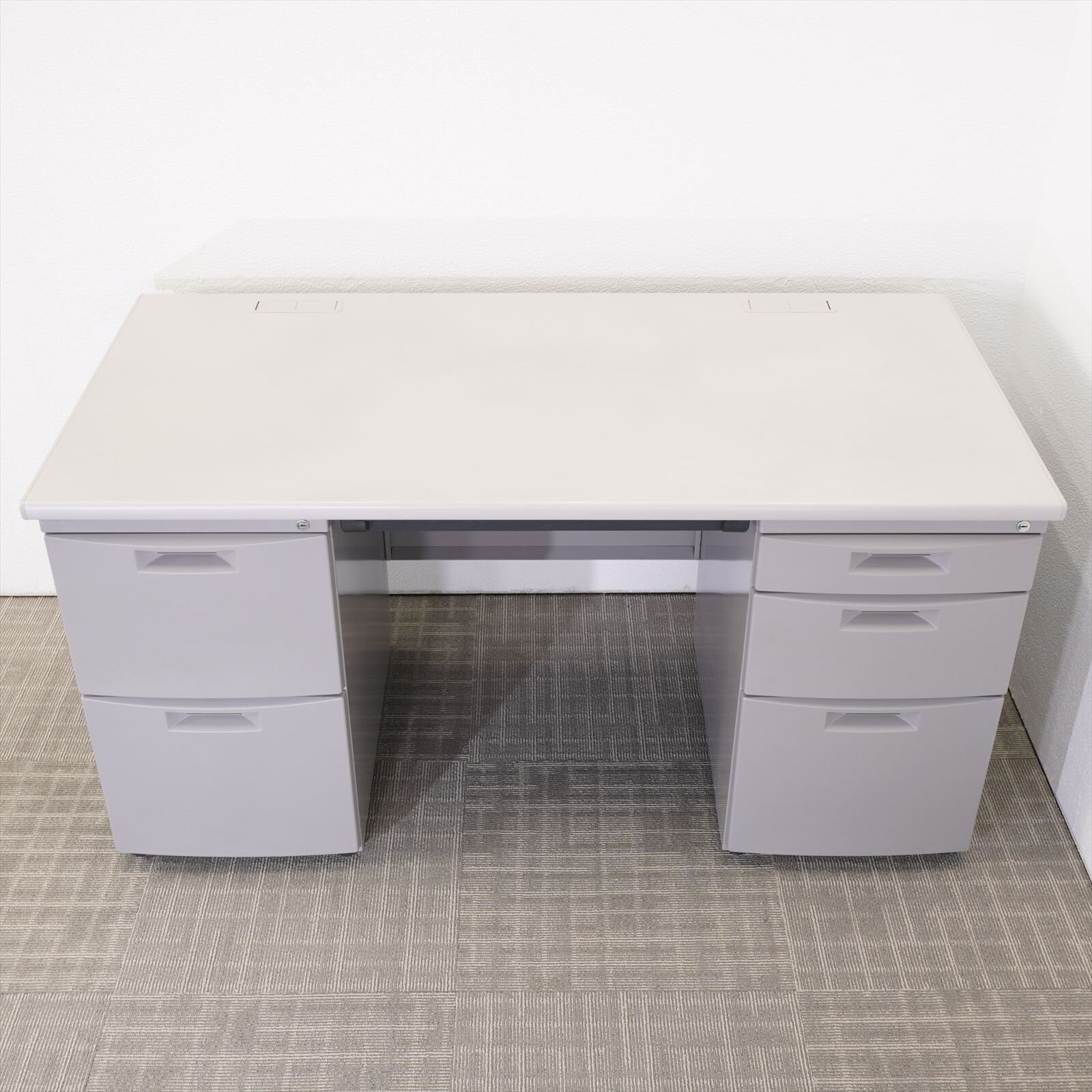 イトーキ ＣＺ 両袖机 147 H700 WE色 特価品