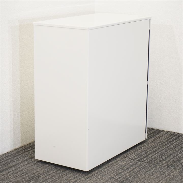 オカムラ プロユニット スリム３段ワゴン サイド取手 前アジャスター H648