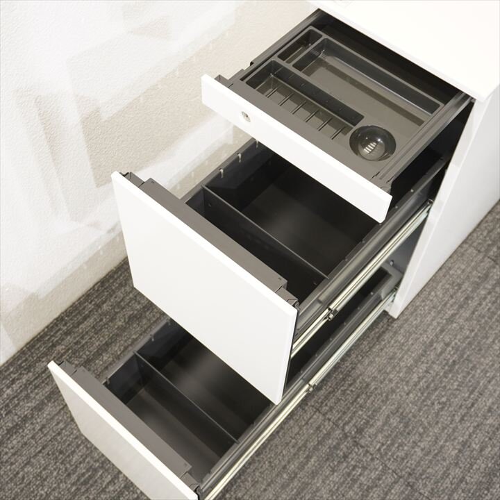 オカムラ プロユニット スリム３段ワゴン サイド取手 前アジャスター H648