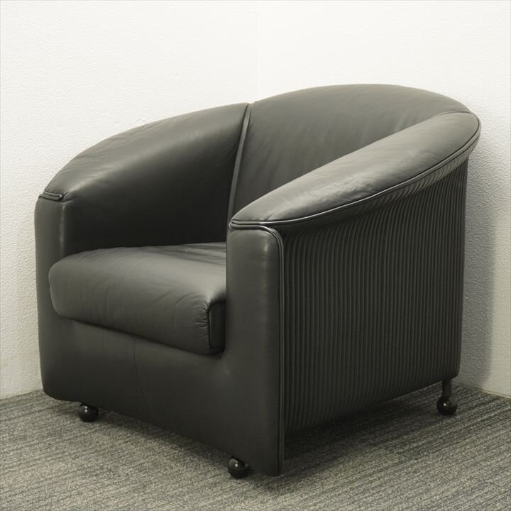 【正規品】Wittmannヴィットマンソファ WITTMANN ヴィットマン 1Pソファ 本革 ブラック (2)- 中古オフィス家具
