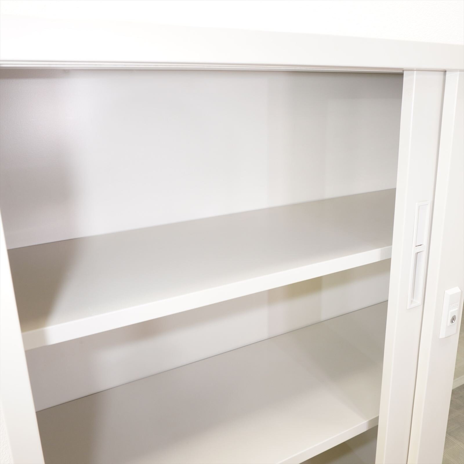 ライオン ガラス引戸書庫 W1200D400H880