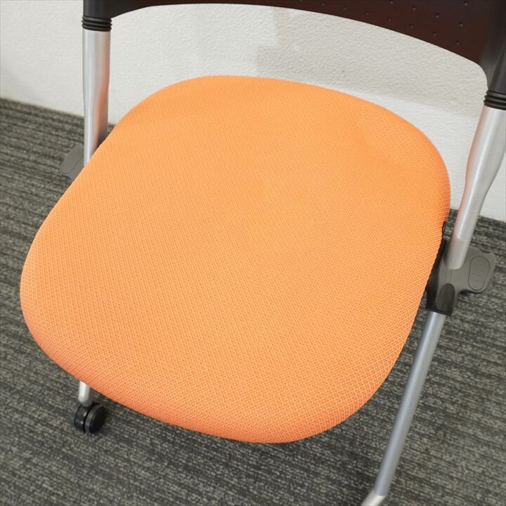 オカムラ リータ ミーティングチェア オレンジ