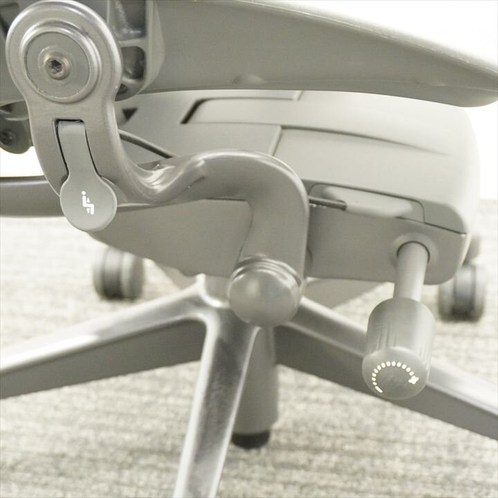 ハーマンミラー アーロンチェアー リマスタード フル装備 Ｂサイズ