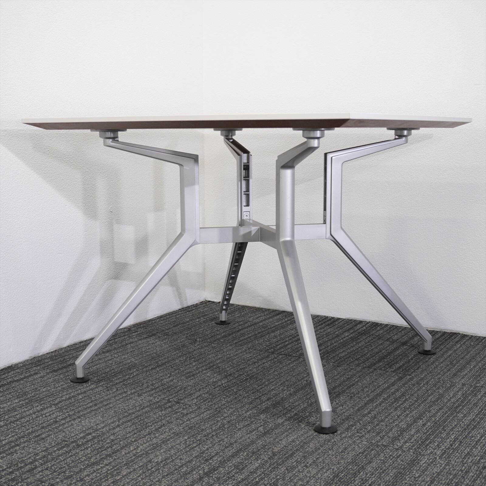 イトーキ ＤＤ ミーティングテーブル W900 D900 H700