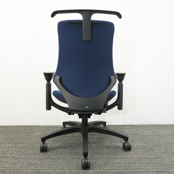 【2018年製】イトーキ エフチェア 可動肘 ハイバック クロスバック ハンガー付 ブラックシェル ネイビーブルー