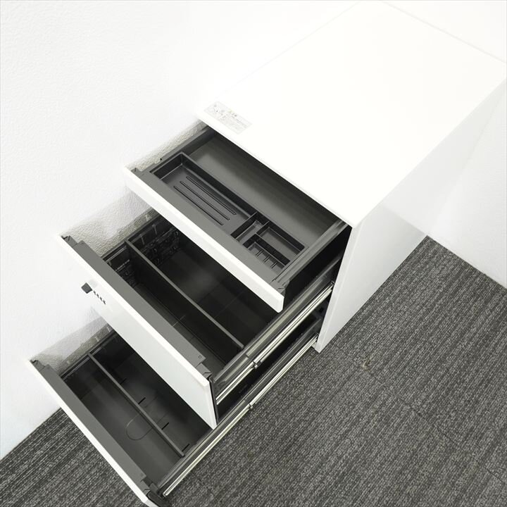 オカムラ プロユニット ダイヤル式3段ワゴン ペントレー サイド取手 H650 ホワイト