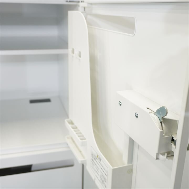 コクヨ エディア ダイヤル式8人用モバイルロッカー オートダイヤルロック(ゼロックE) H1810 ホワイト 【錠前に日焼け有り】