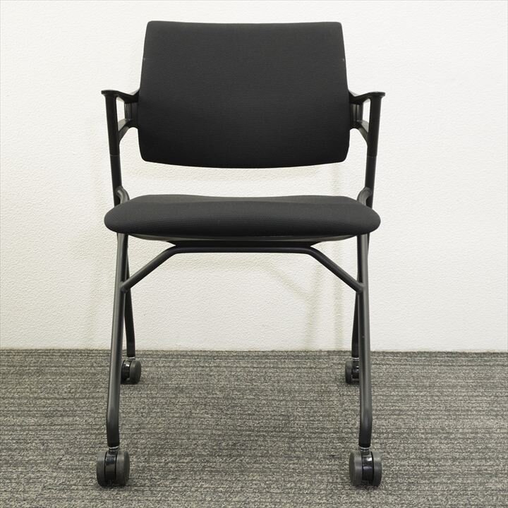 コクヨ ピエガ ミーティングチェアー 肘付 ブラック