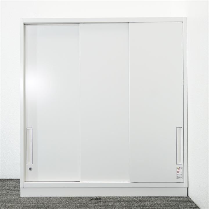 コクヨ エディア ３枚引戸書庫  W900 D450 H965 特価品