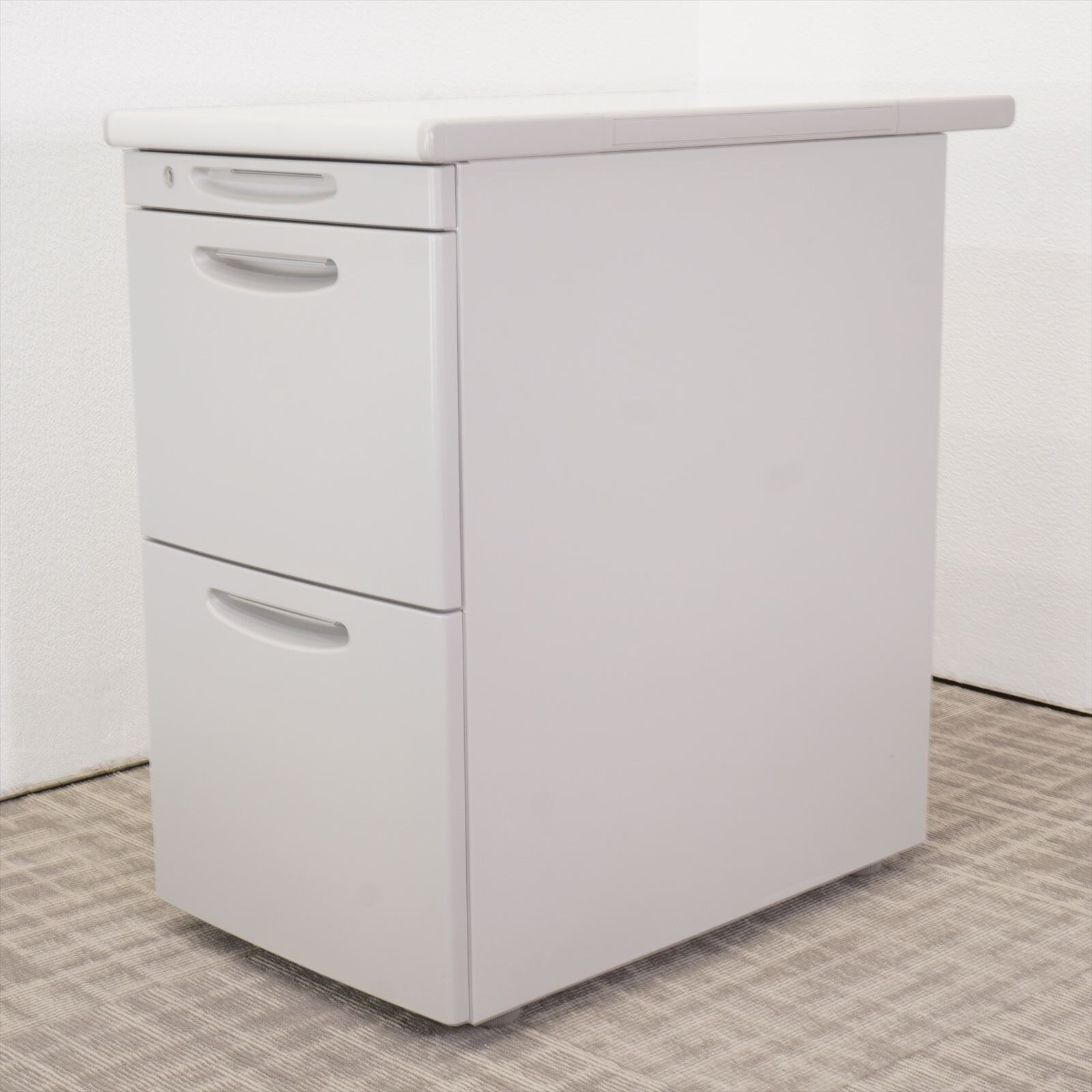 オカムラ SD-V 3段脇机 A4X2段 ペントレー