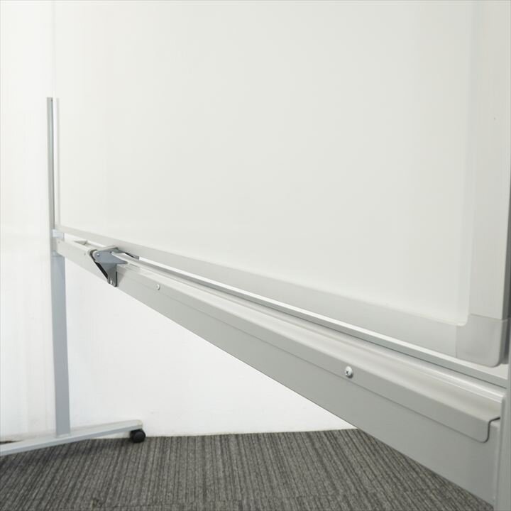 コクヨ 両面 ホワイトボード 脚付 36