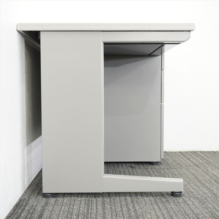 イトーキ ＣＺ 片袖机 107 WE色