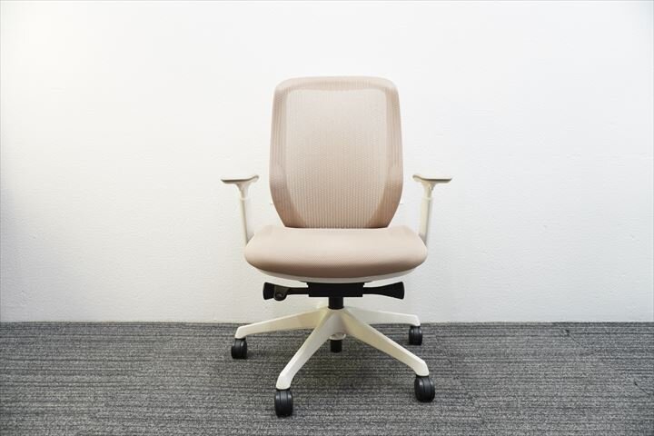 美品】オカムラ シルフィー ベージュ 長い ローバック 2019年製