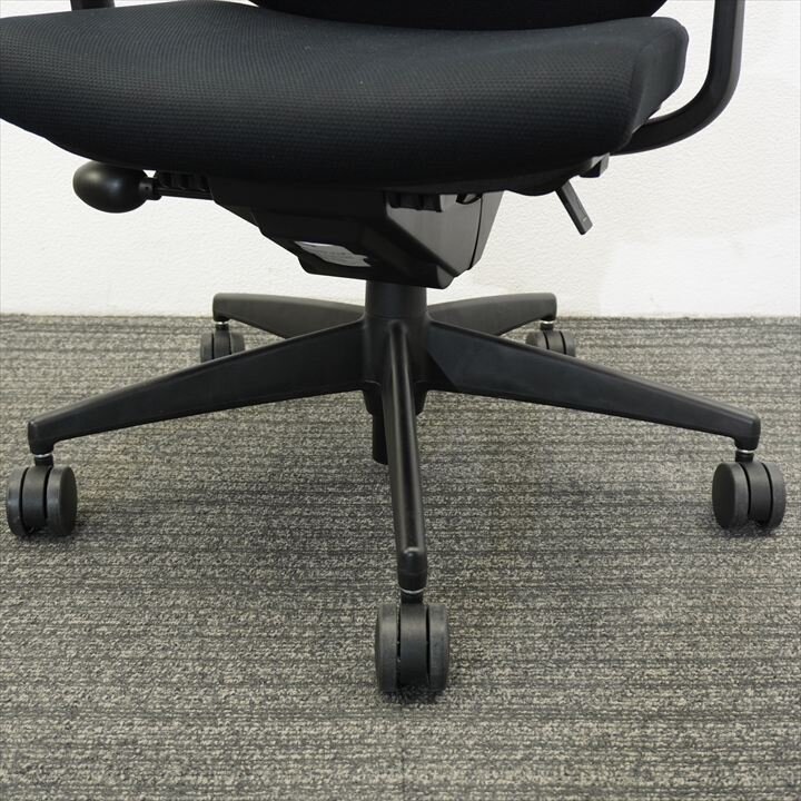 コクヨ ウィザード２ 固定肘 ハイバック ブラック