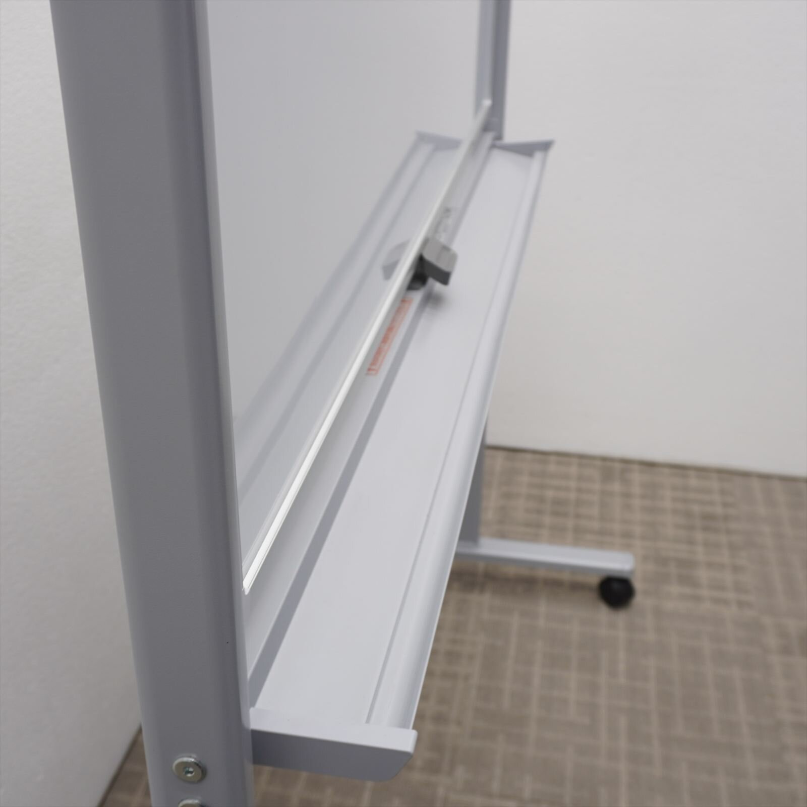 コクヨ 両面 ホワイトボード 脚付 34 特価品（1）