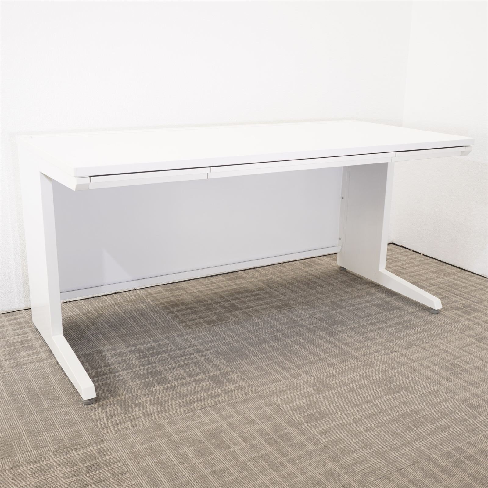 オカムラ アドバンス 平机 157 H720 ホワイト