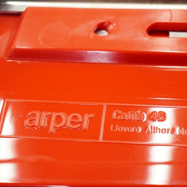 アルペール カティファ46 アームレスチェア レッド