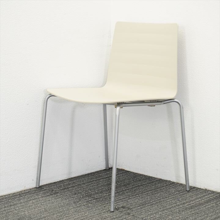 アンドリュー・ワールド フレックスチェア ホワイト