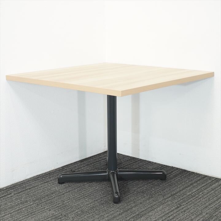 プラス ミーティングテーブル