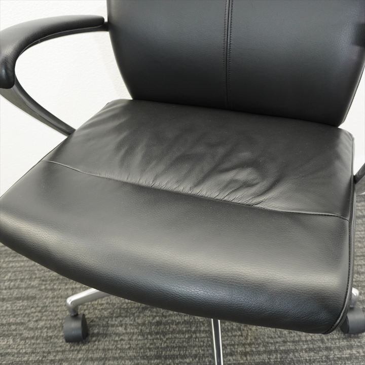 イトーキ プレクサス 肘付 ミドルバック 革 ブラック