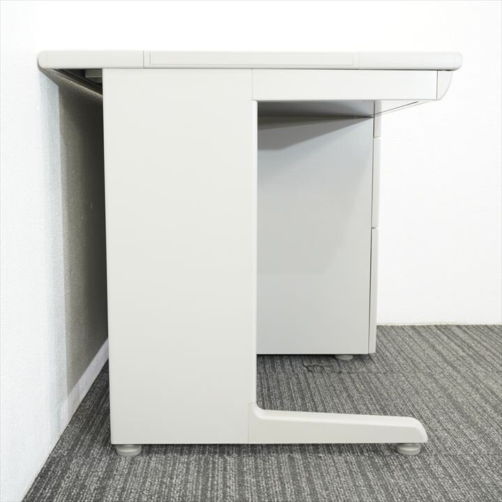 オカムラ SD－V 片袖机 107