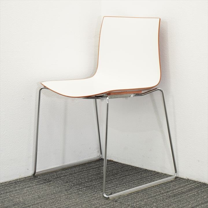 アルペール カティファ46 アームレスチェア ブラウン