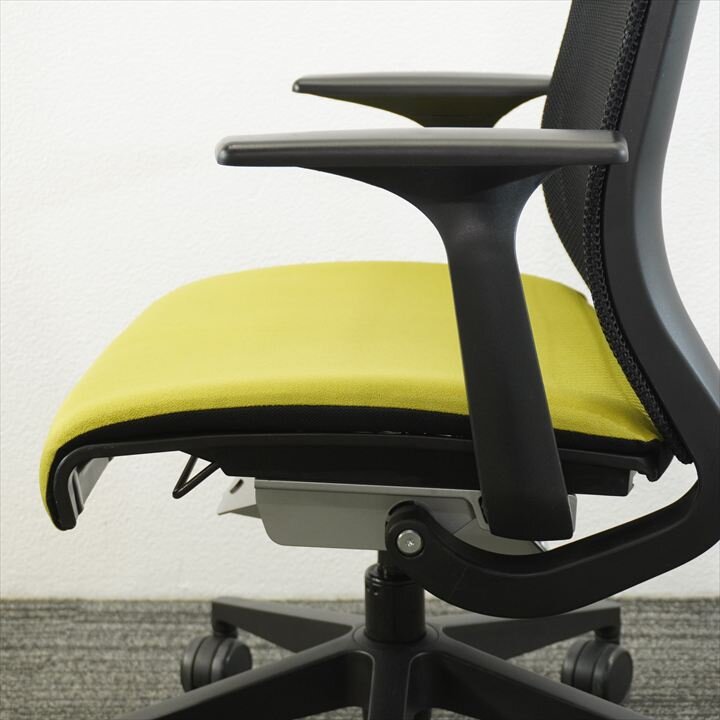 スチールケース シンク 固定肘 ライトグリーン/ブラック