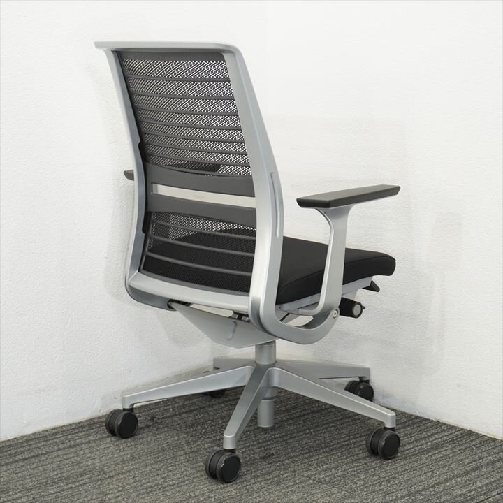 スチールケース ニューシンク 肘付 ブラック