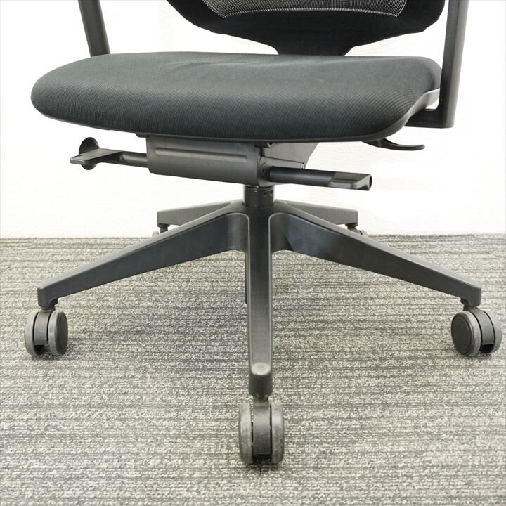 プラス取扱 ジロフレックス ４３４ 肘付 ハンガー付 ブラック 特価品