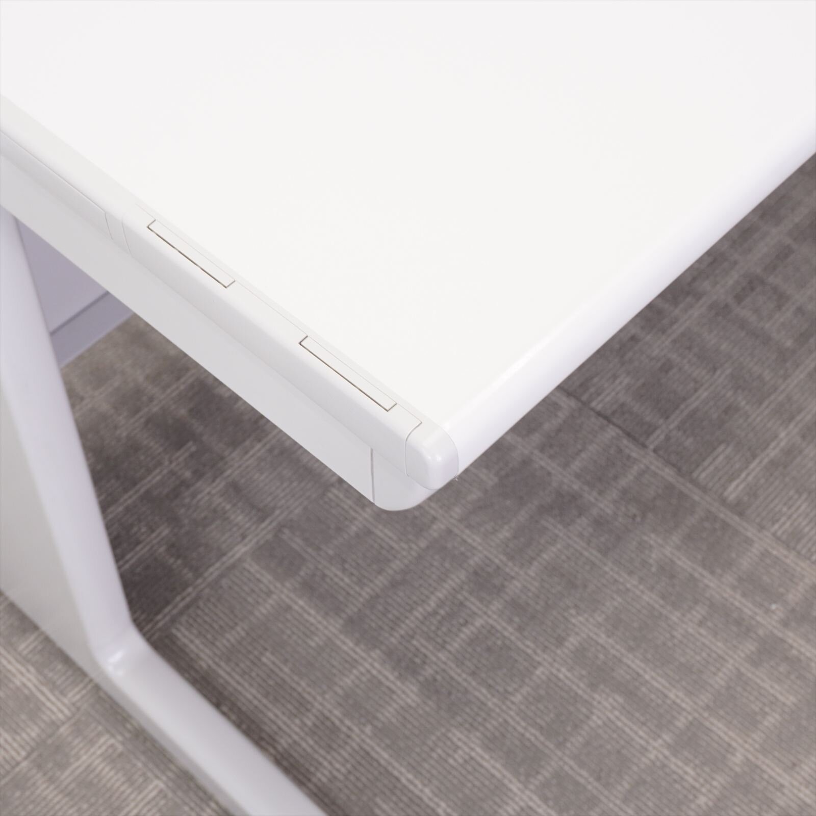 オカムラ SD-V 平机 107