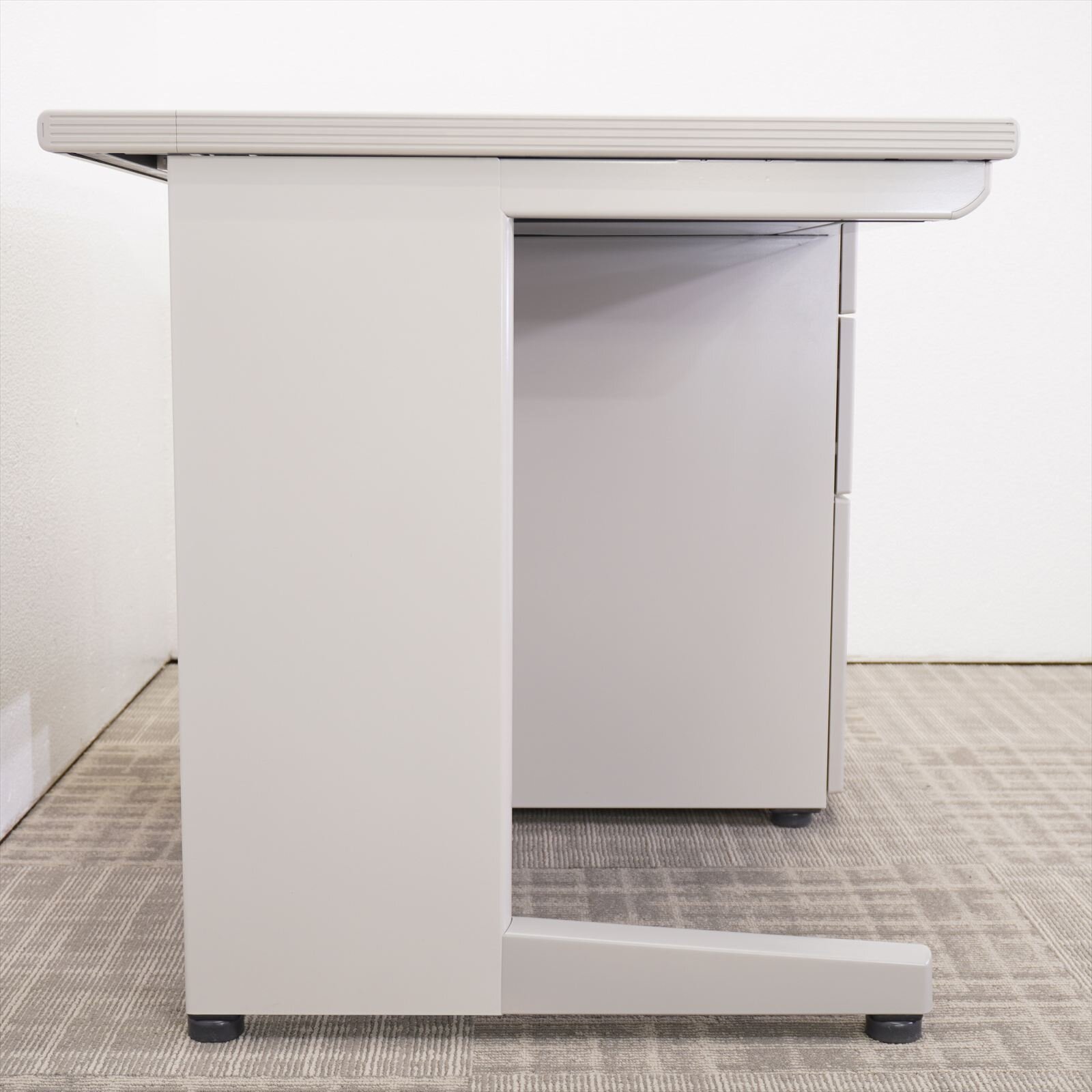 イトーキ CZ 片袖机 107 W7色