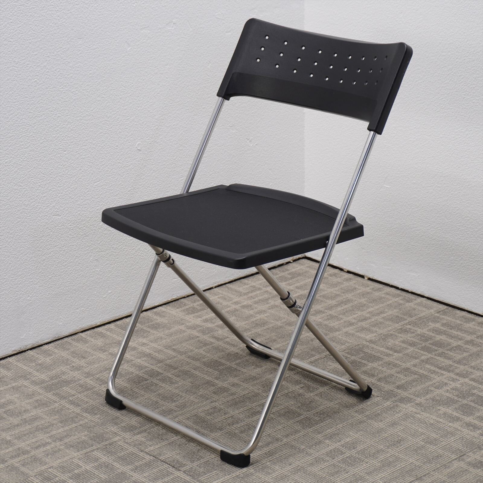 コクヨ パンタ 折畳椅子 ブラック 特価品