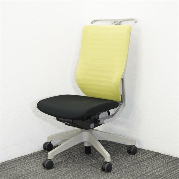 イトーキ エピオス ハイバック ハンガー付 ブライトモスグリーン/ブラック 脚 グレー