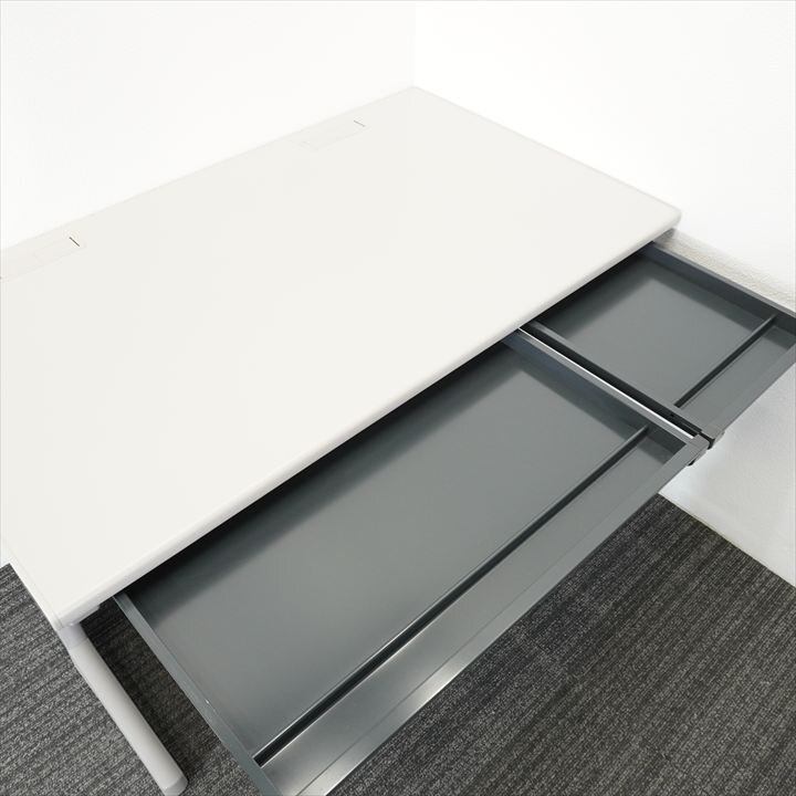 イトーキ CZ 平机 127 WE色