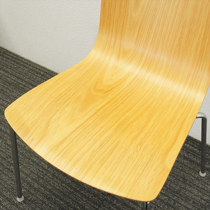 アルペール アーヴァ 木製スタッキングチェア