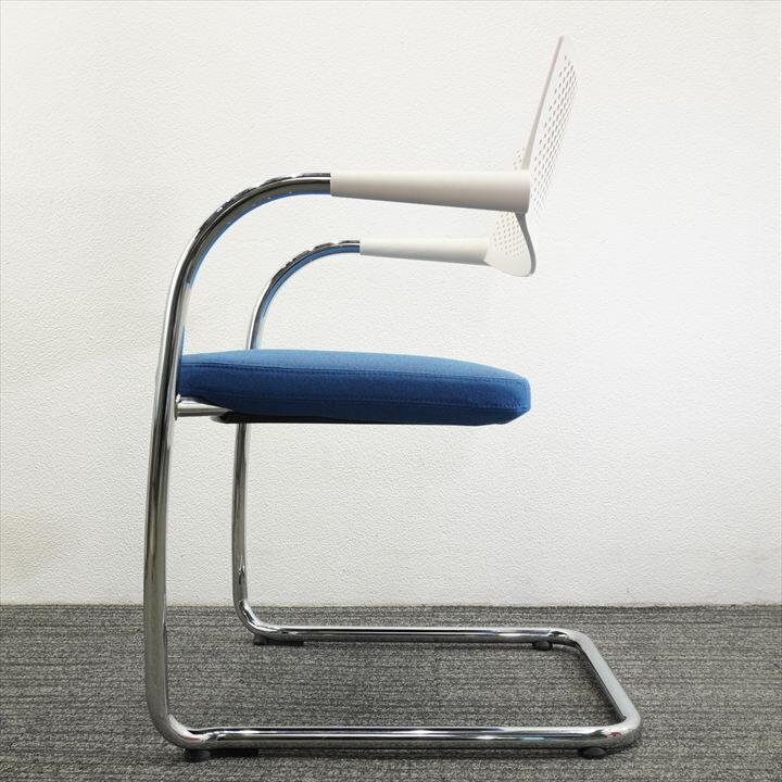 【2018年製】ヴィトラ ビザビ2 スタッキングチェア ブルー