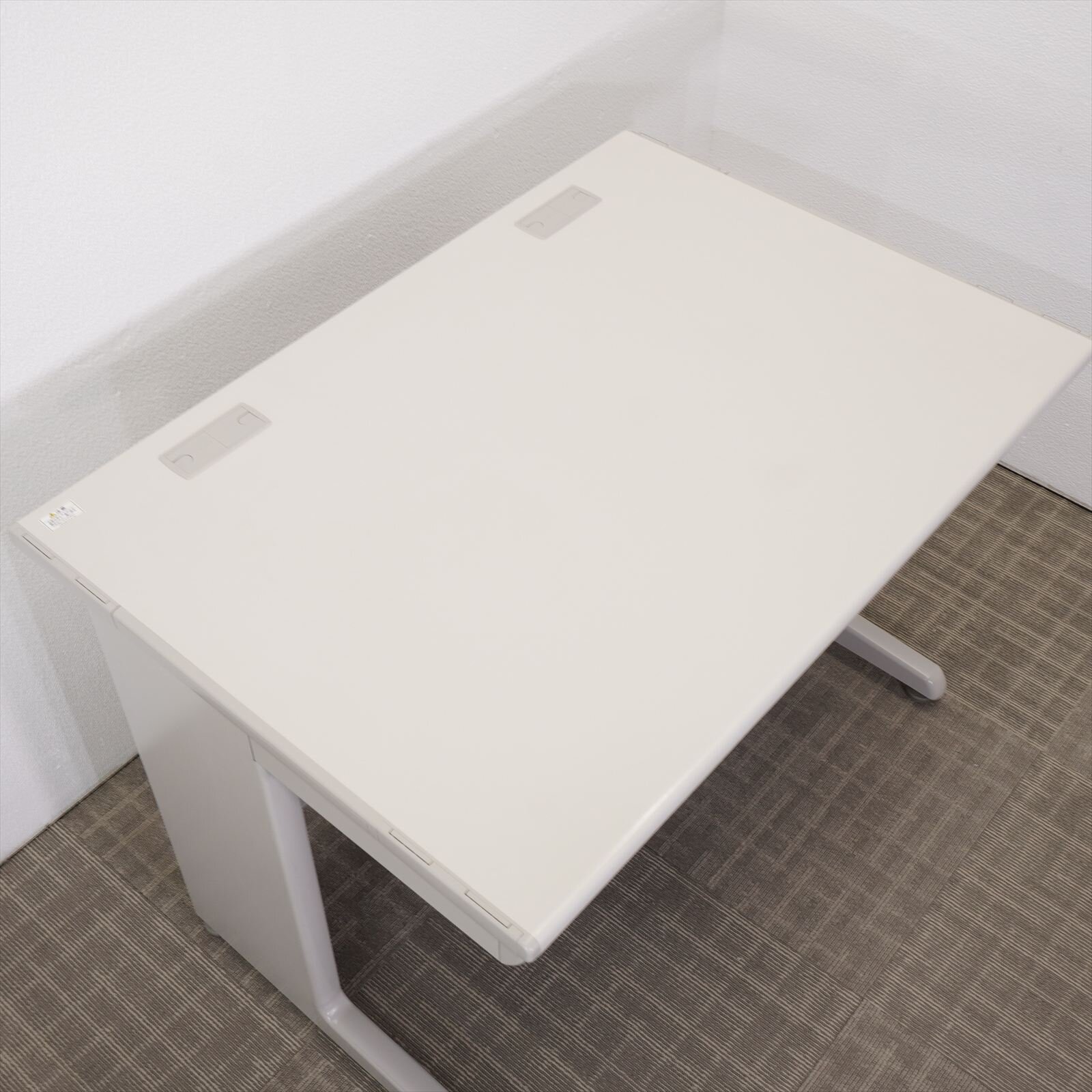 オカムラ SD-V 平机 107