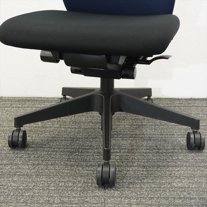 イトーキ フルゴ ネイビーブルー/ブラック