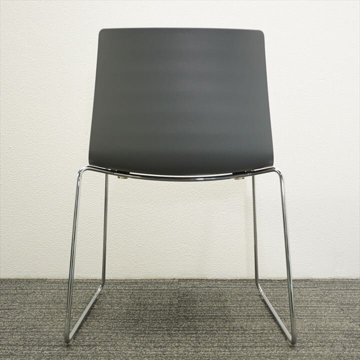 アンドリュー・ワールド フレックスチェアー グレー