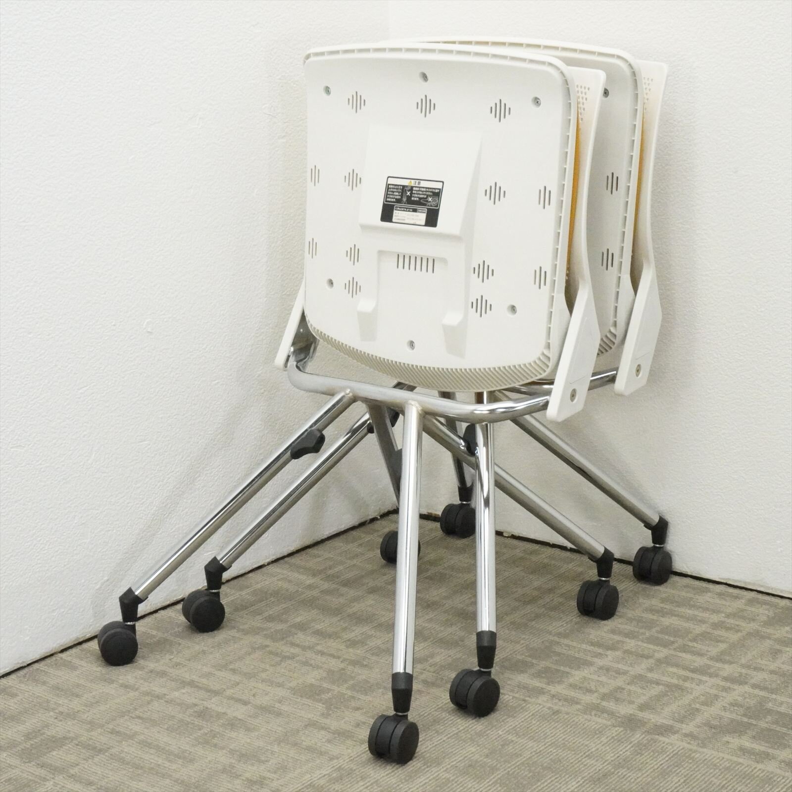 オカムラ クリール ミーティングチェアー マスタード ２脚セット