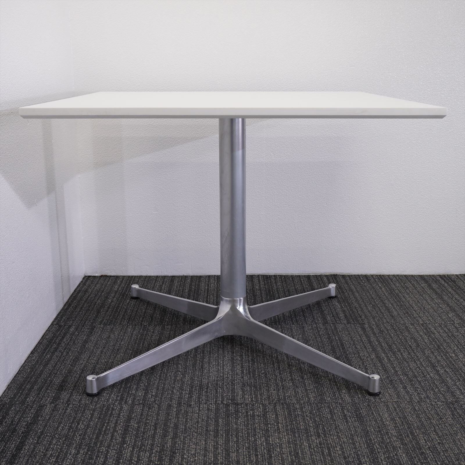 ミーティングテーブル W900 D900 H715 ホワイト