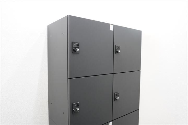 イトーキ 3人用ロッカー『良品中古、小傷あり』複数入荷