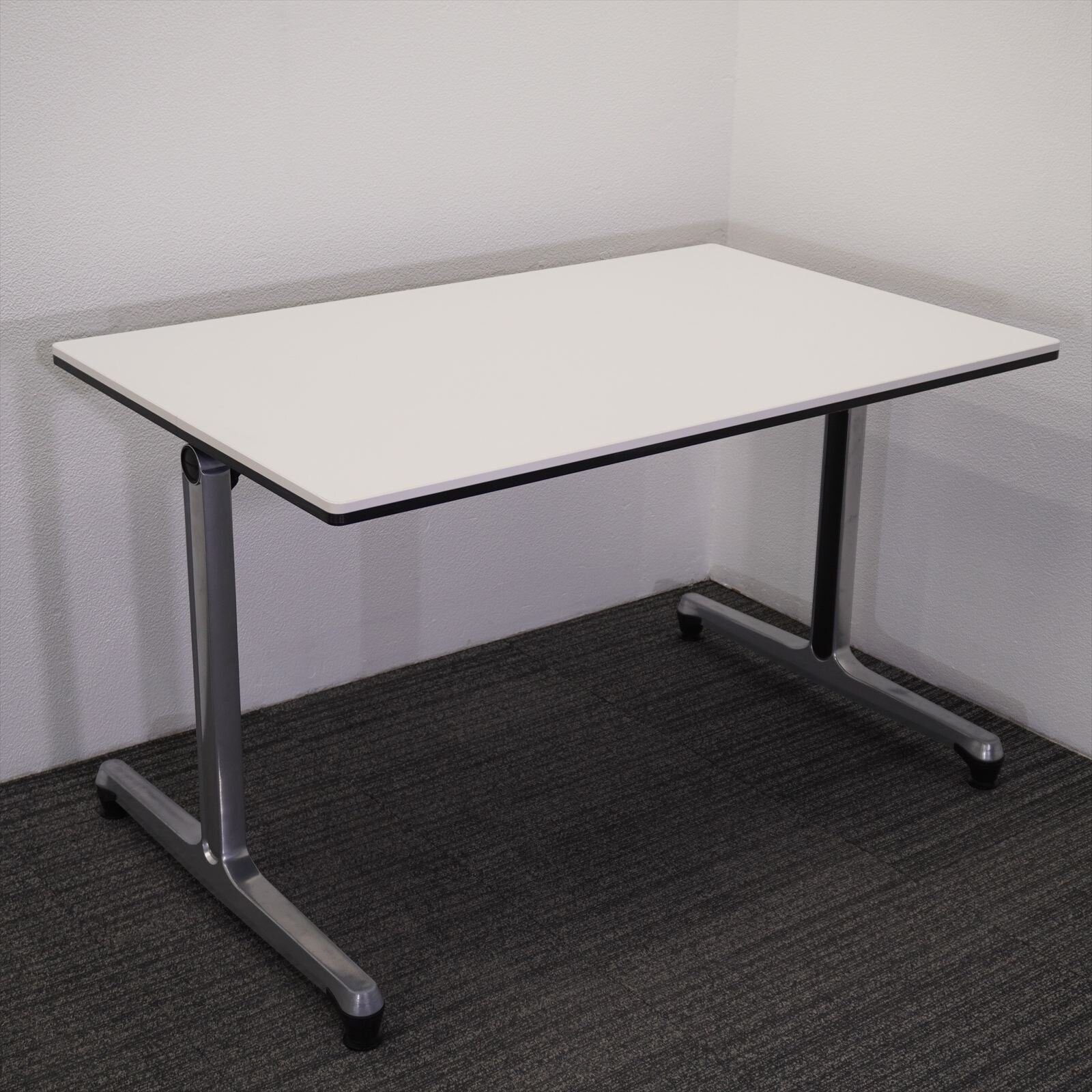 オカムラ インターアクトＭＴ ミーティングテーブル W1200 D750 H720 ホワイト